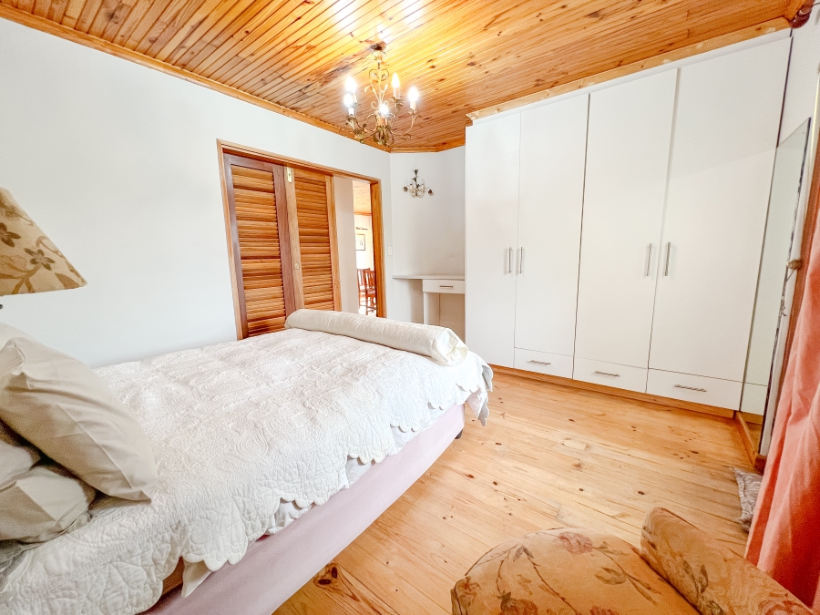 To Let 2 Bedroom Property for Rent in River Club Western Cape